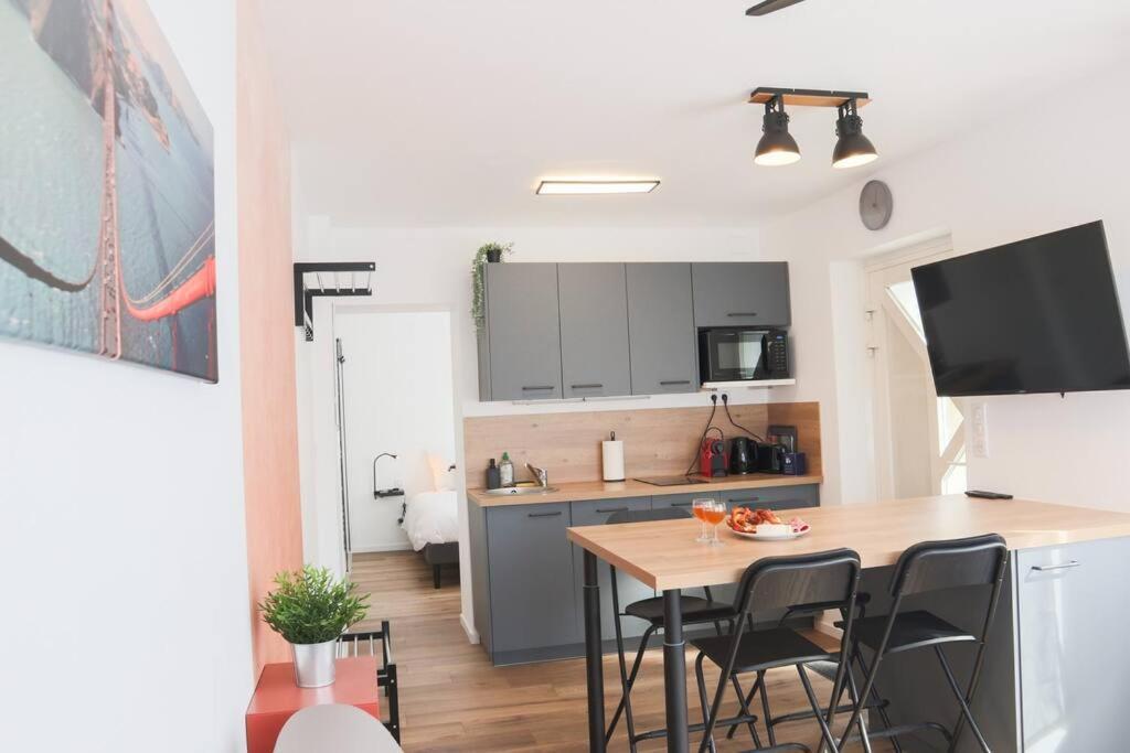 {Le Factory}, Proche Euroairport Apartment Saint-Louis  Exterior photo